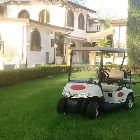 Minieri & Szálloda Nola