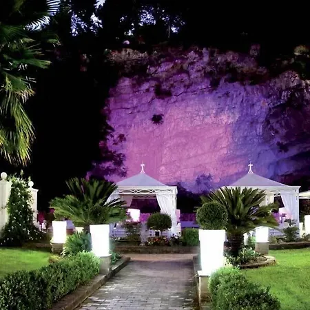 Minieri & Szálloda 3*