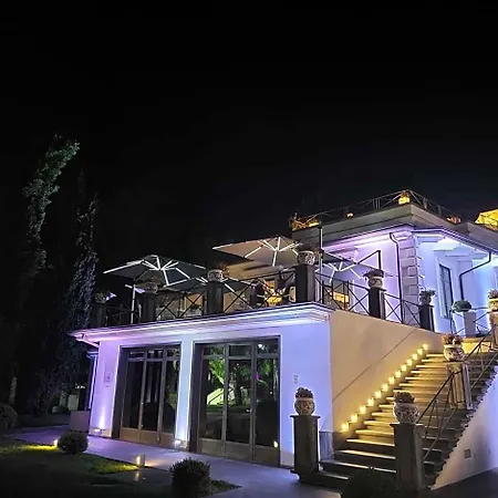 Hotel Minieri & 3*
