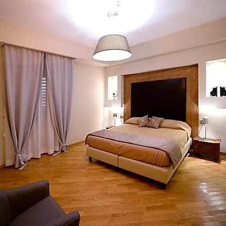 Minieri & 3* Nola